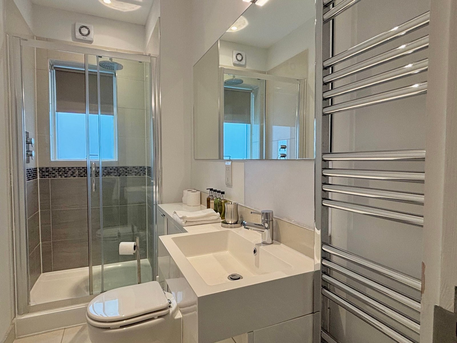 Holiday Rentals Cambridge – Jubilee House Serviced Apartments Book-furnished-Holiday-Rentals-Cambridge-for-1-week,-1-month-or-longer!-Our-short-let-apartments-are-near-university-and-tourist-sights.