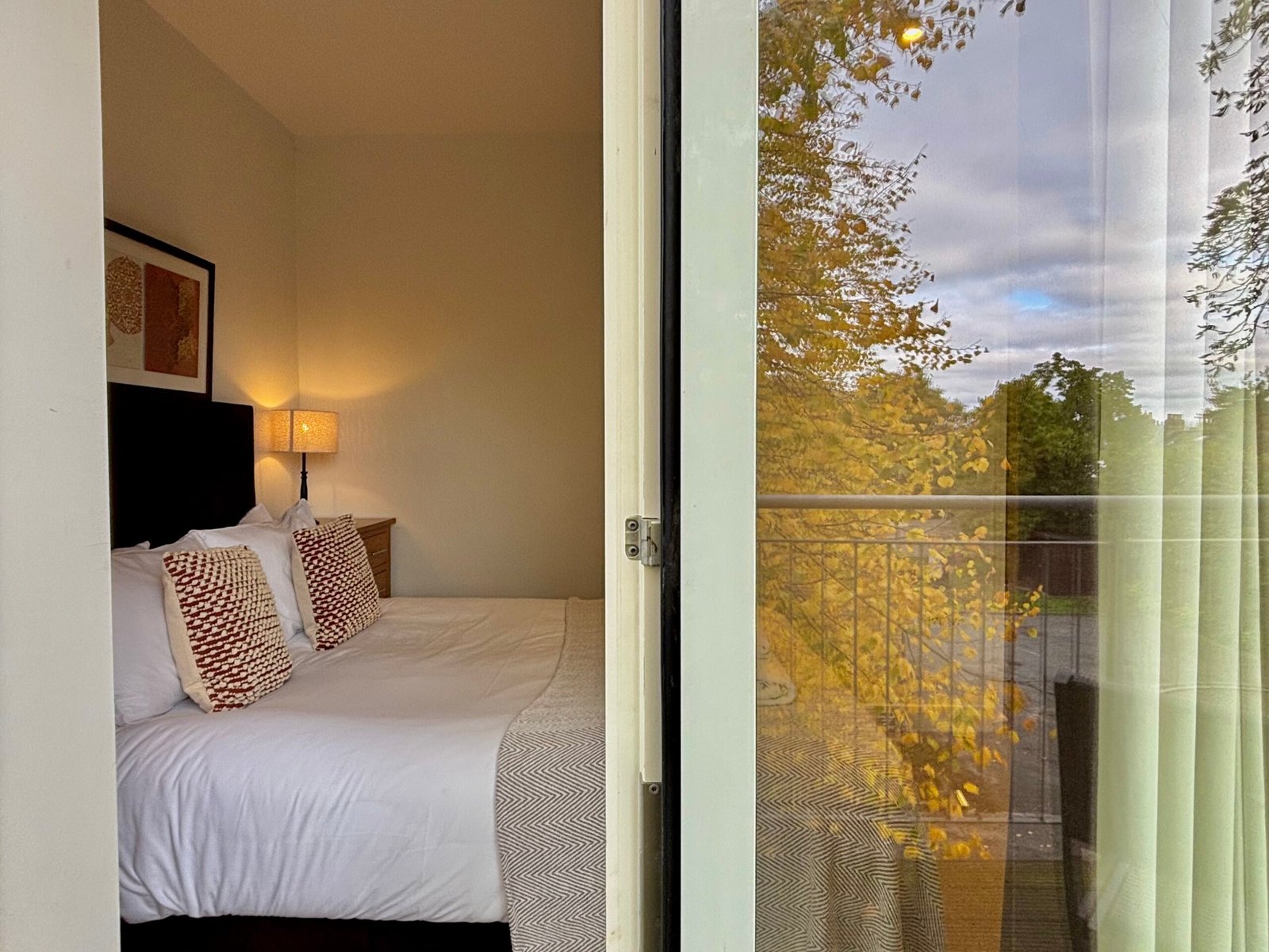 Holiday Rentals Cambridge – Jubilee House Serviced Apartments Book-furnished-Holiday-Rentals-Cambridge-for-1-week,-1-month-or-longer!-Our-short-let-apartments-are-near-university-and-tourist-sights.
