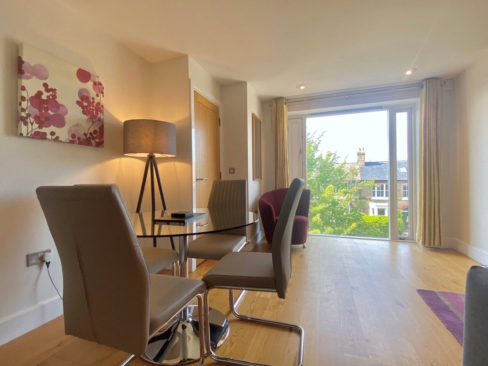 Petersfield Serviced Accommodation | Luxury Cambridge Stays Petersfield-serviced-accommodation-with-luxury-Cambridge-apartments,-parking,-WiFi,-self-catering-facilities-and-flexible-extended-stays.