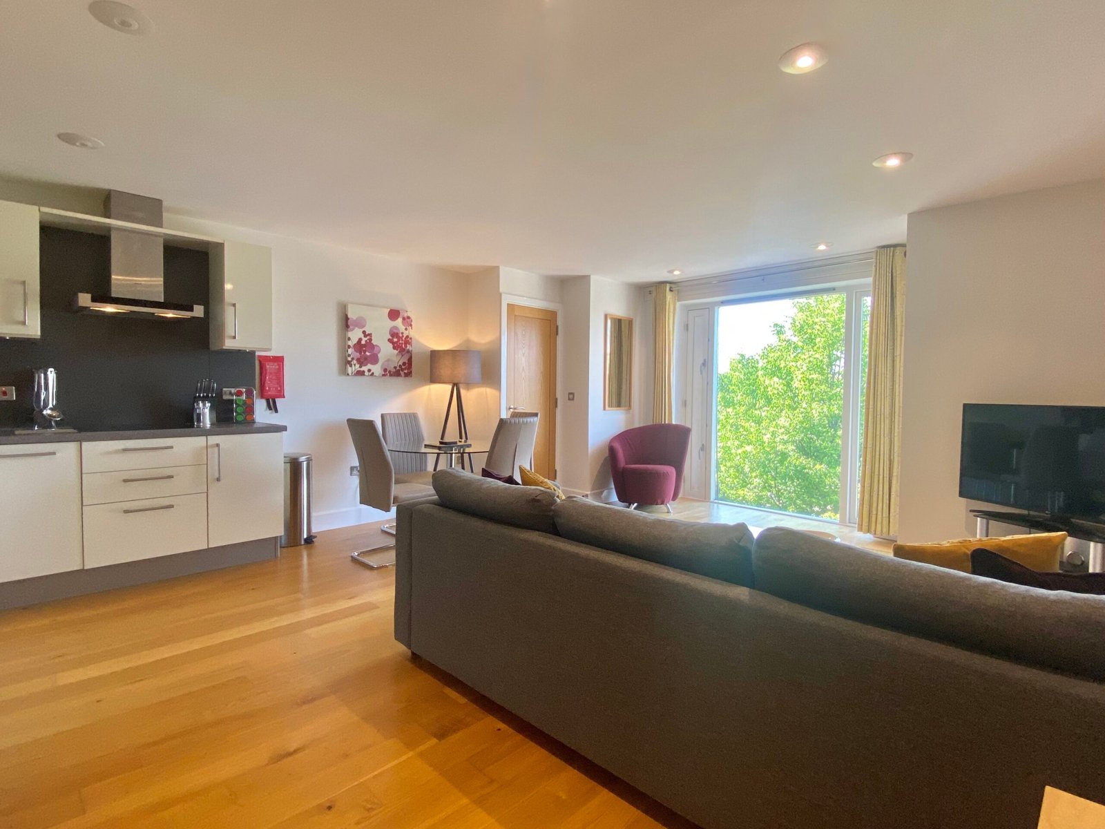 Petersfield Serviced Accommodation | Luxury Cambridge Stays Petersfield-serviced-accommodation-with-luxury-Cambridge-apartments,-parking,-WiFi,-self-catering-facilities-and-flexible-extended-stays.