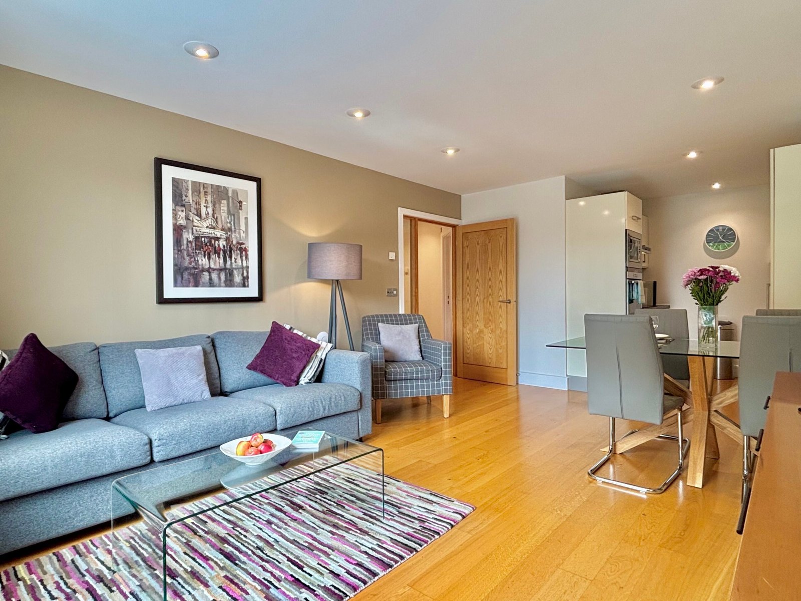 Petersfield Serviced Accommodation | Luxury Cambridge Stays Petersfield-serviced-accommodation-with-luxury-Cambridge-apartments,-parking,-WiFi,-self-catering-facilities-and-flexible-extended-stays.