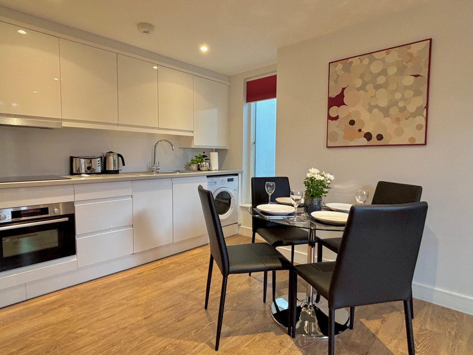 Holiday Rentals Cambridge – Jubilee House Serviced Apartments Book-furnished-Holiday-Rentals-Cambridge-for-1-week,-1-month-or-longer!-Our-short-let-apartments-are-near-university-and-tourist-sights.