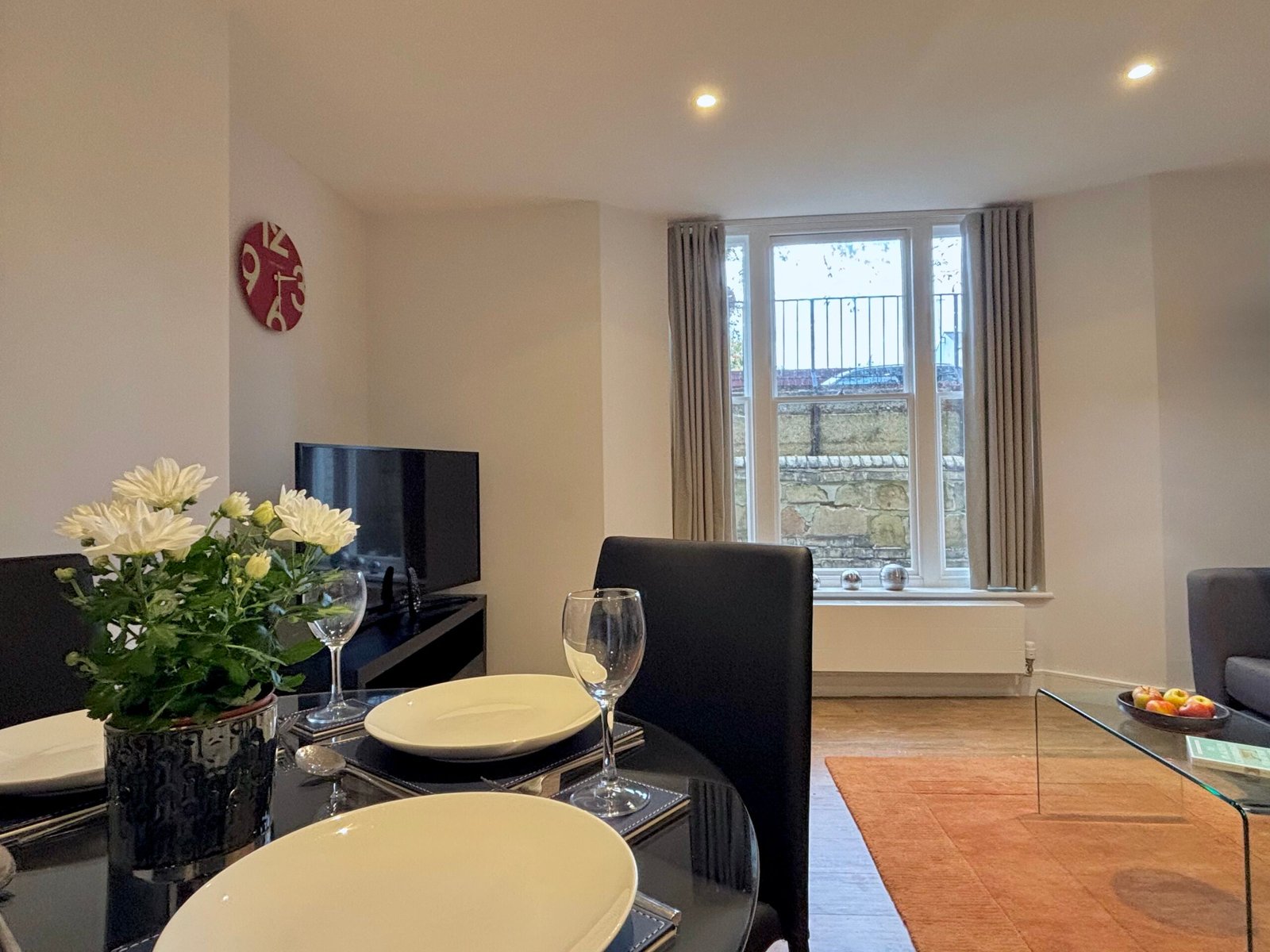 Holiday Rentals Cambridge – Jubilee House Serviced Apartments Book-furnished-Holiday-Rentals-Cambridge-for-1-week,-1-month-or-longer!-Our-short-let-apartments-are-near-university-and-tourist-sights.