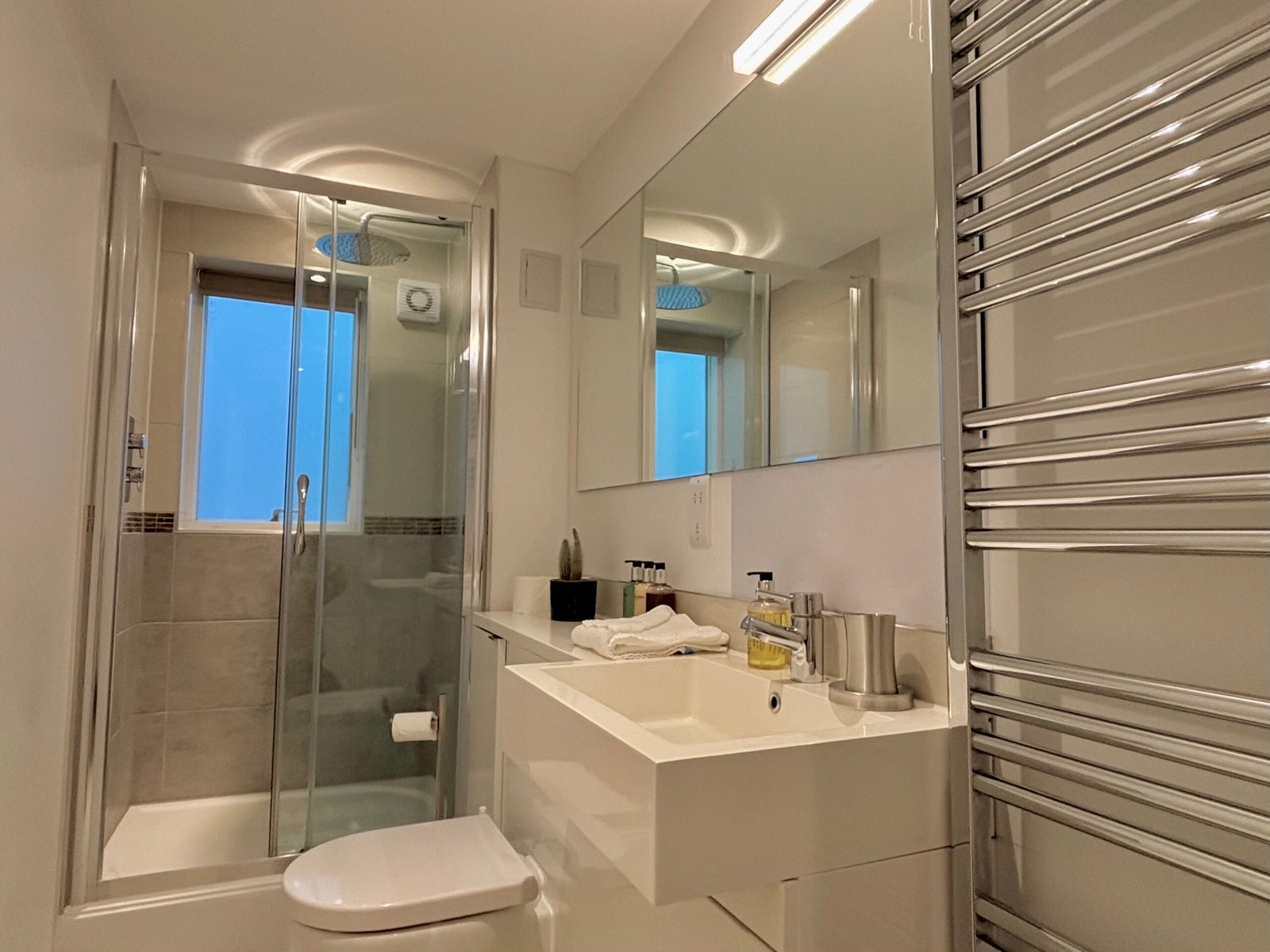 Holiday Rentals Cambridge – Jubilee House Serviced Apartments Book-furnished-Holiday-Rentals-Cambridge-for-1-week,-1-month-or-longer!-Our-short-let-apartments-are-near-university-and-tourist-sights.