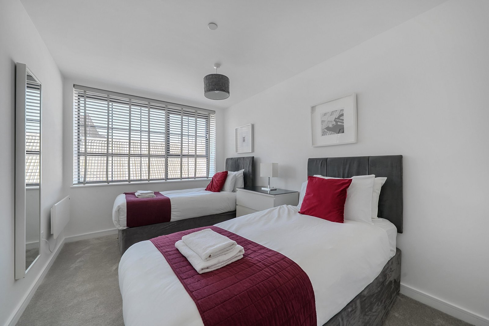 Corporate Accommodation near Canary Wharf London Corporate-accommodation-near-Canary-Wharf-with-stylish-apartments,-WiFi,-balconies-and-fast-links-across-East-and-Central-London.