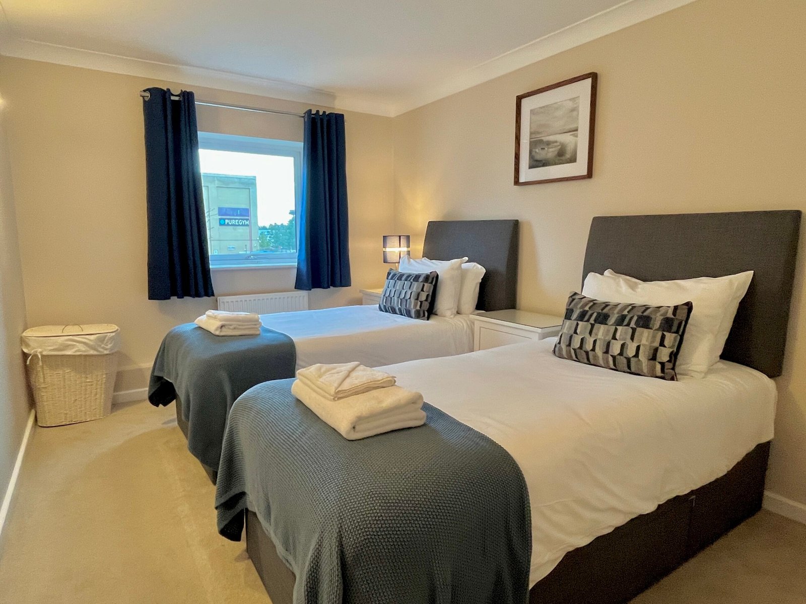 Cambridge Corporate Accommodation – Cherry Hinton | Urban Stay Looking-for-the-best-short-let-accommodation-in-Cambridge?-Book-this-Cambridge-Corporate-Accommodation.-Cheap-direct-rates