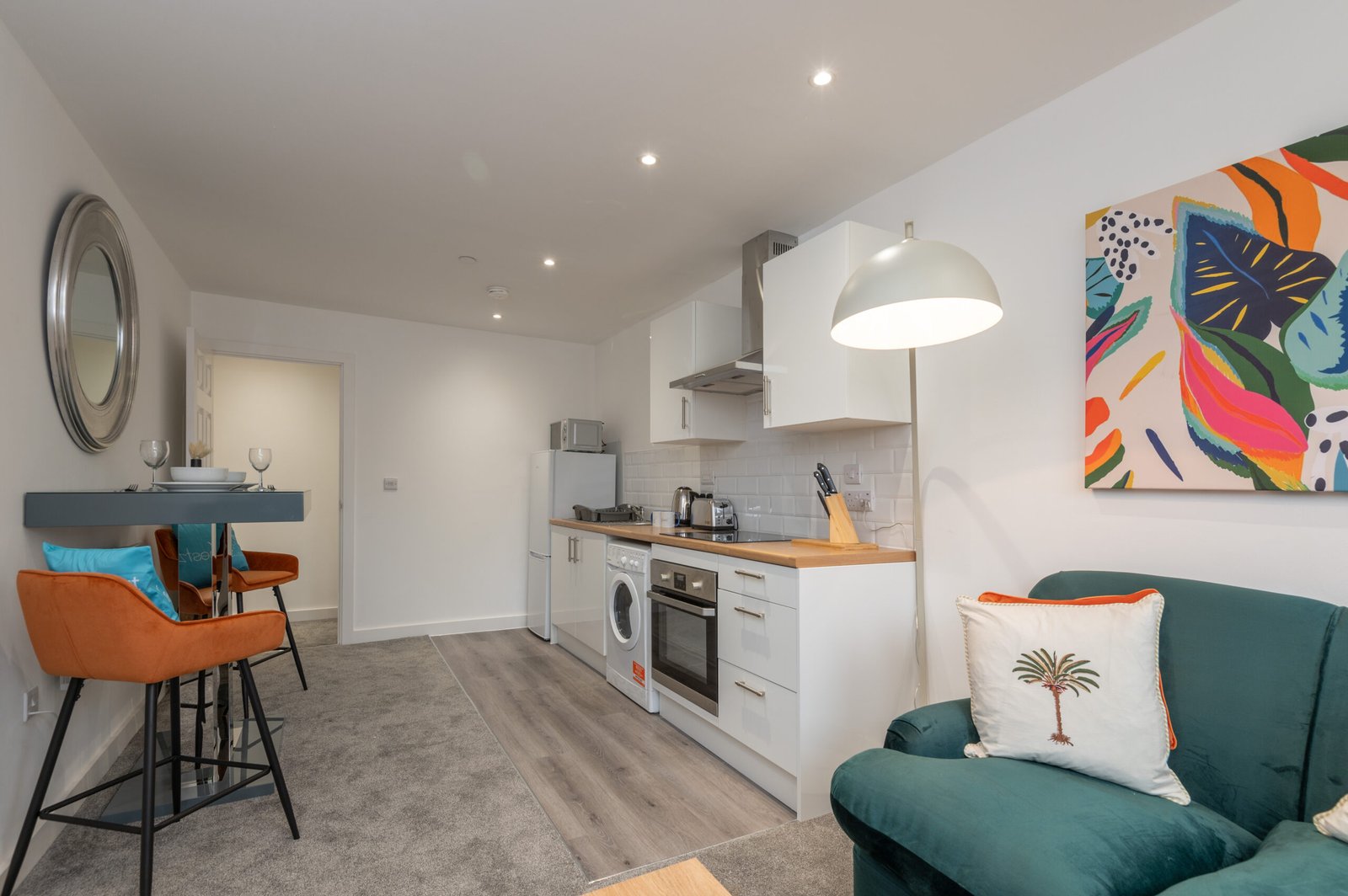 Furnished Apartments Wakefield | Short Lets Yorkshire Modern-furnished-apartments-in-Wakefield-with-a-kitchen,-WiFi,-and-easy-access-to-transport,-business-areas,-and-Yorkshire-attractions.