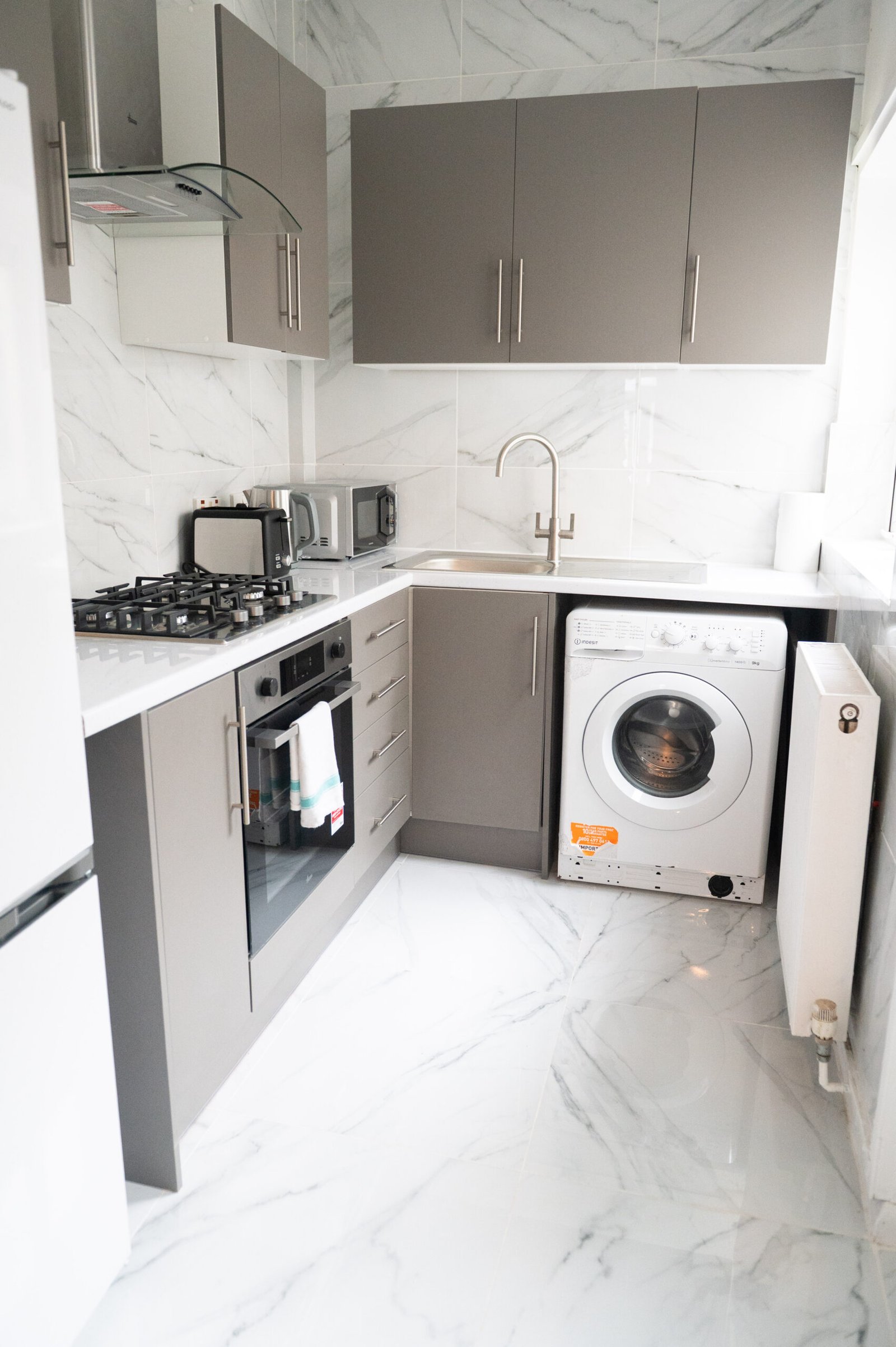 Short Term Accommodation Birmingham – Jewellery Quarter Flats Book-short-term-accommodation-Birmingham-with-this-3-bed-holiday-home-near-Jewellery-Quarter,-Birmingham-City-Centre-and-major-attractions.