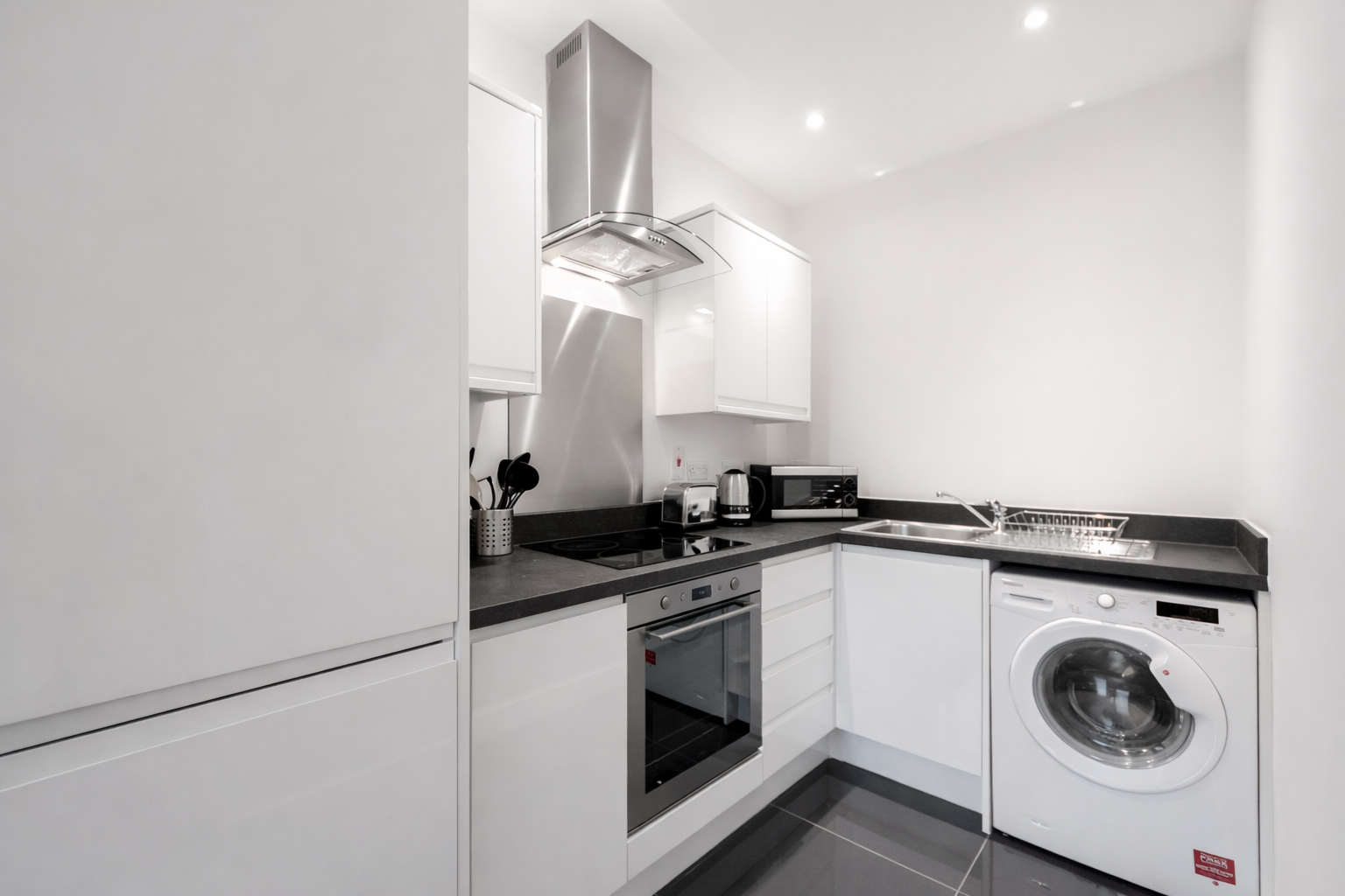 Nouvelle kitchen – 1 Bed