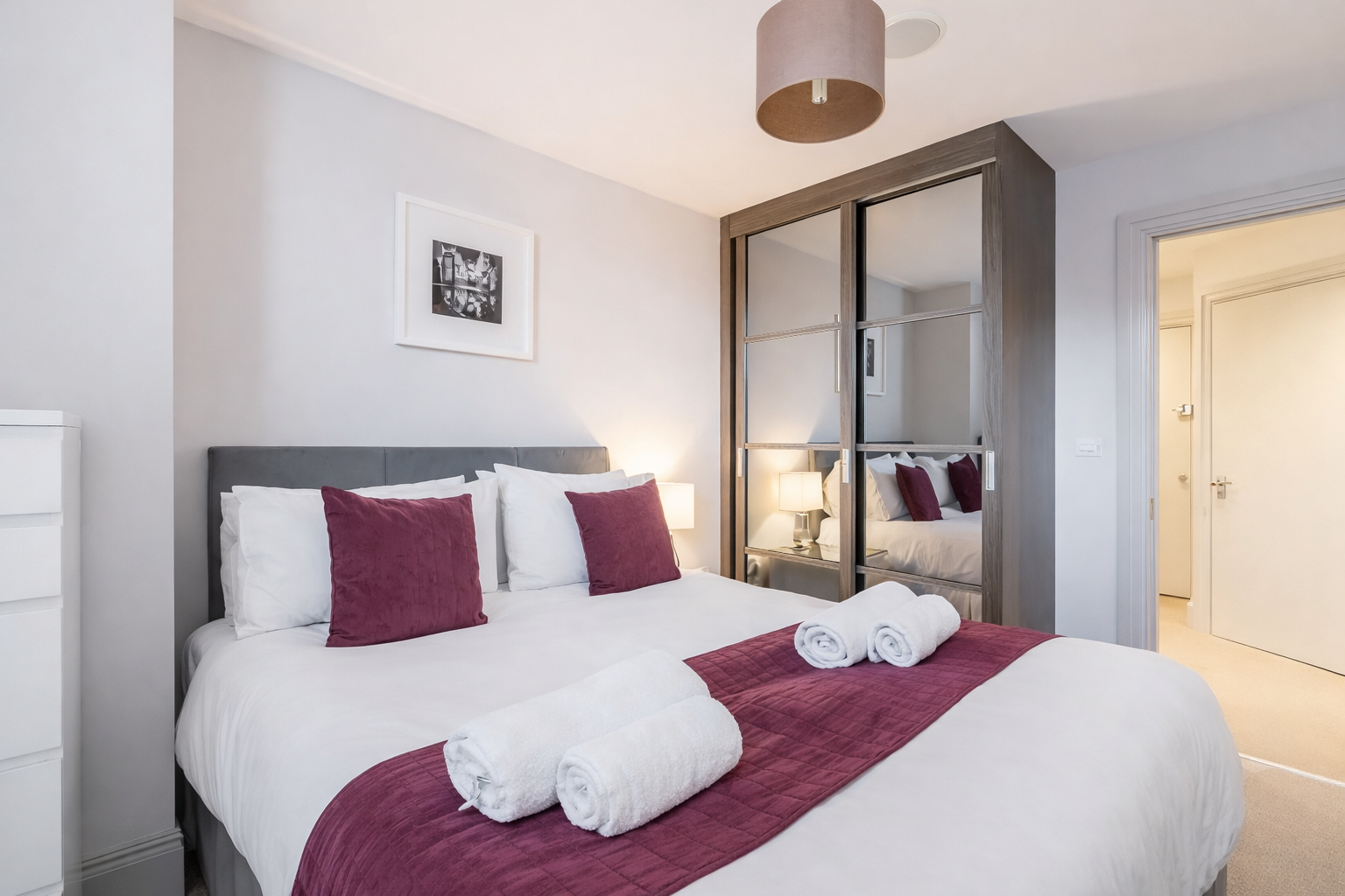 Quadrant 2 Bed – bedroom.5