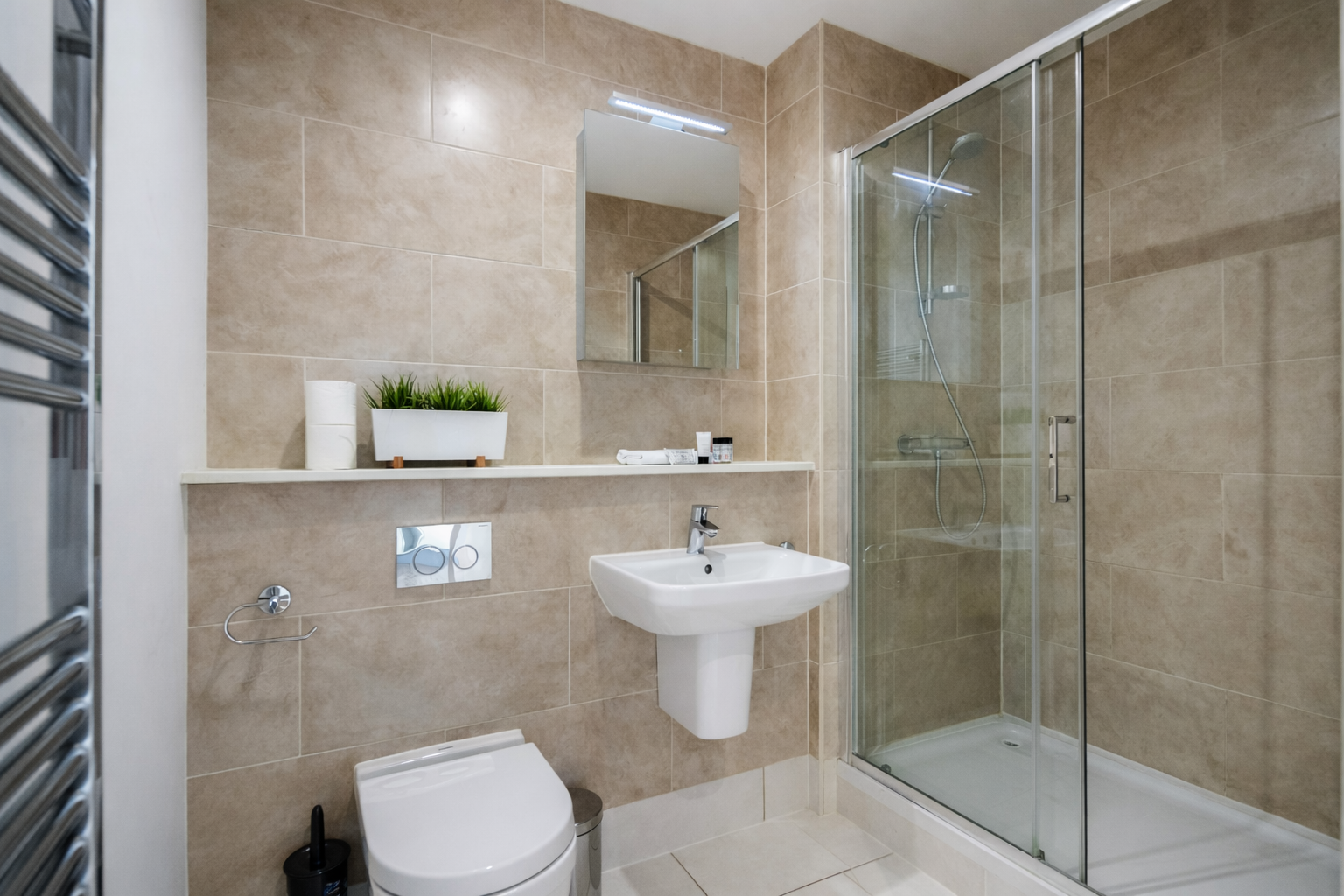 Furnished Apartments in Leatherhead – Holiday Rentals Surrey Book-furnished-apartments-in-Leatherhead-today.-Our-self-catering-holiday-accommodation-in-Surrey-is-available-for-weekly-or-monthly-rentals.