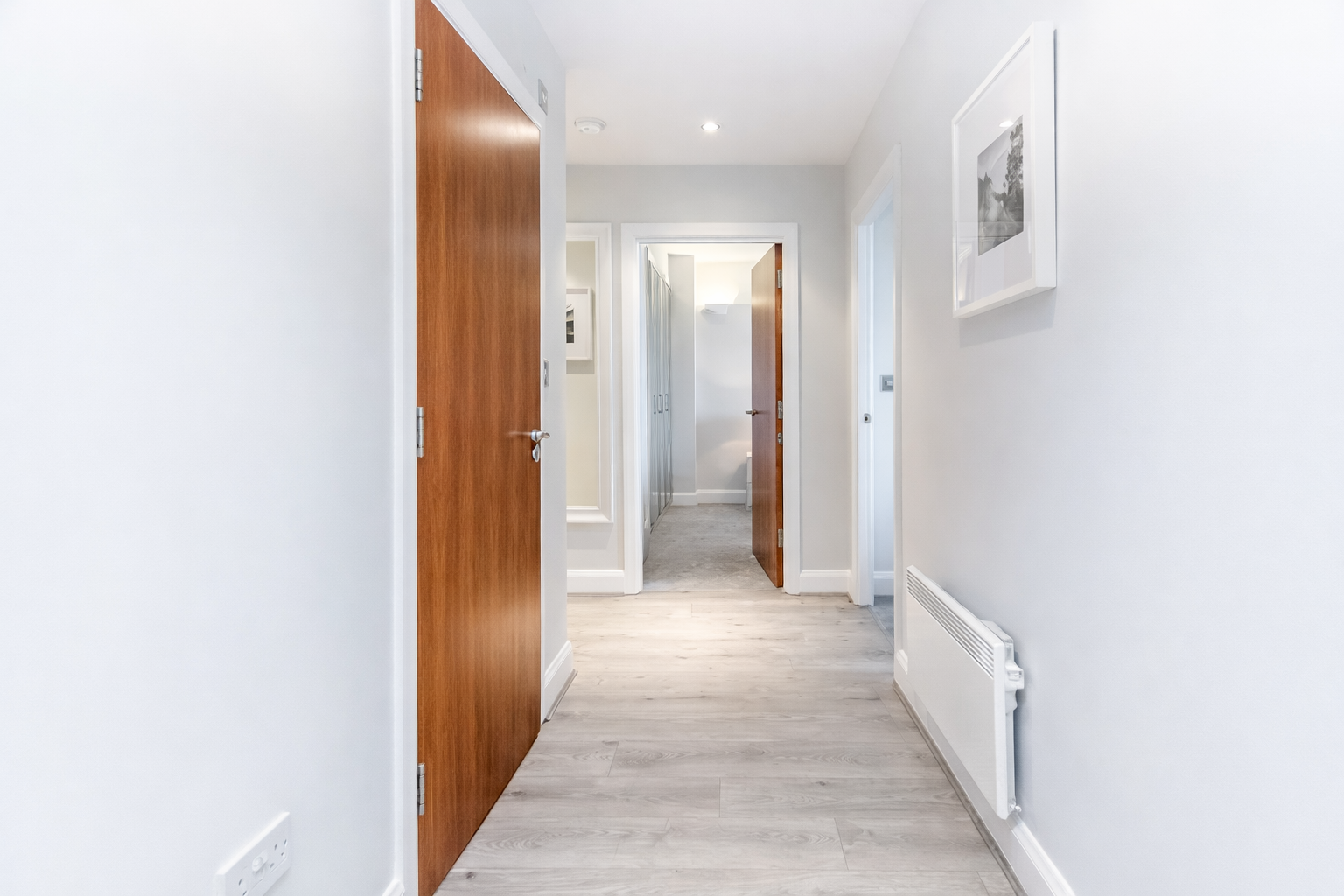 Serviced Apartments Staines – Thames Edge Short Lets UK Furnished-Serviced-Apartments-Staines-with-parking,-wifi,-all-bills-included.-Book-corporate-accommodation-in-West-London-with-Thames-views!