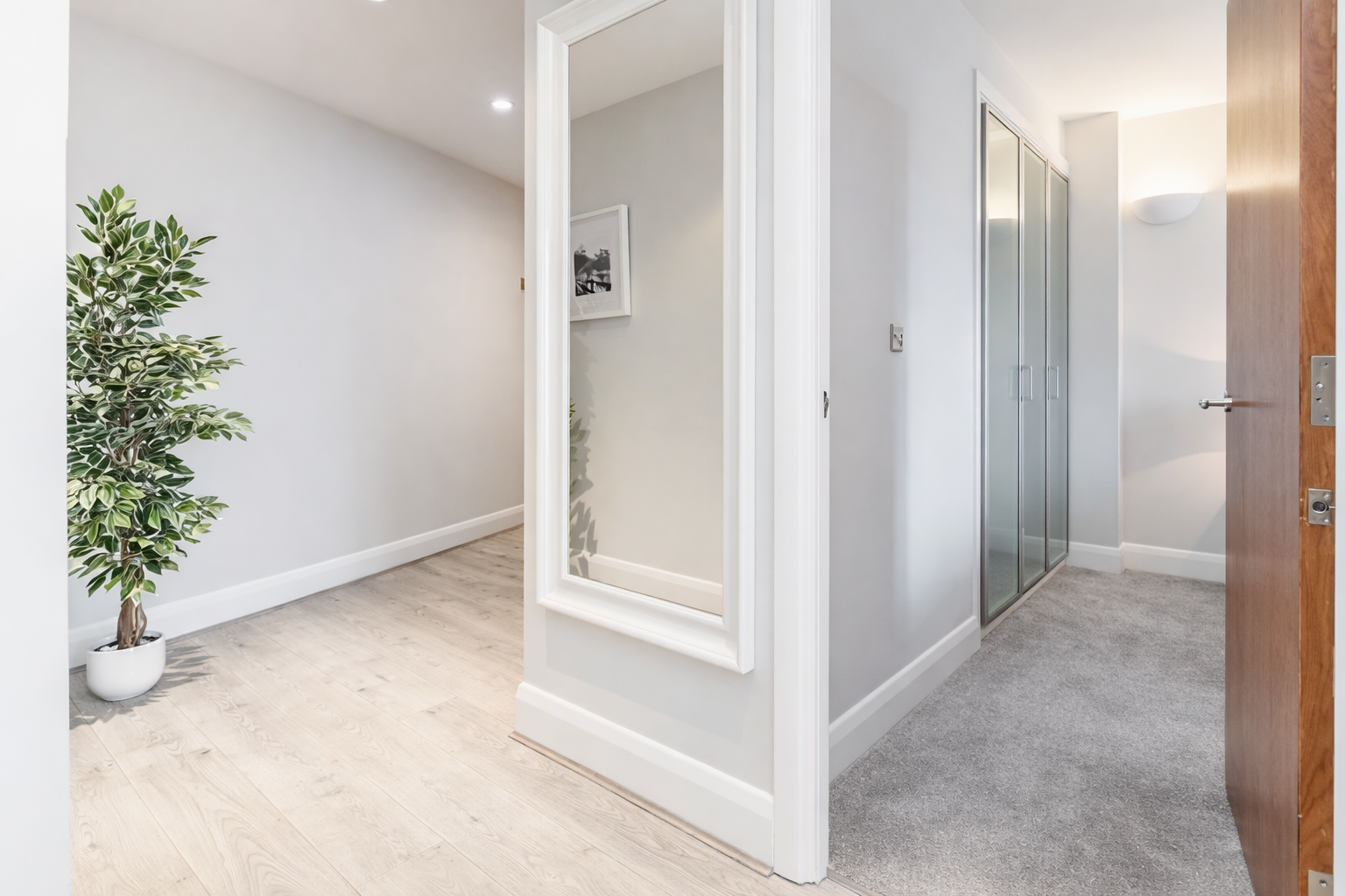 Serviced Apartments Staines – Thames Edge Short Lets UK Furnished-Serviced-Apartments-Staines-with-parking,-wifi,-all-bills-included.-Book-corporate-accommodation-in-West-London-with-Thames-views!