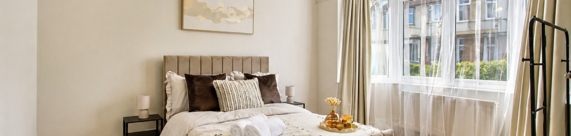 Stay in holiday homes Wembley London near Wembley Stadium and Wembley Central. Ideal for families, business trips, groups, and extended stays.