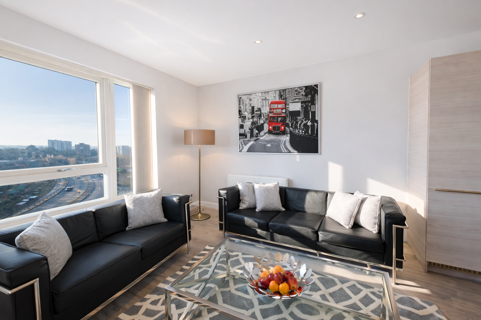 Croydon Corporate Accommodation | Serviced Apartments Book-Croydon-corporate-accommodation-near-East-Croydon-Station.-Ideal-for-business-travel,-relocations-&-extended-stays-in-South-London.