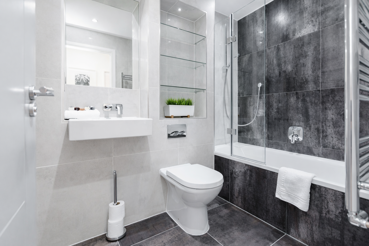 Ealing Serviced Apartments | Corporate Accommodation London Book-Ealing-serviced-apartments-near-Ealing-Broadway.-Perfect-for-corporate-stays,-relocations,-contractors,-and-self-catering-accommodation.