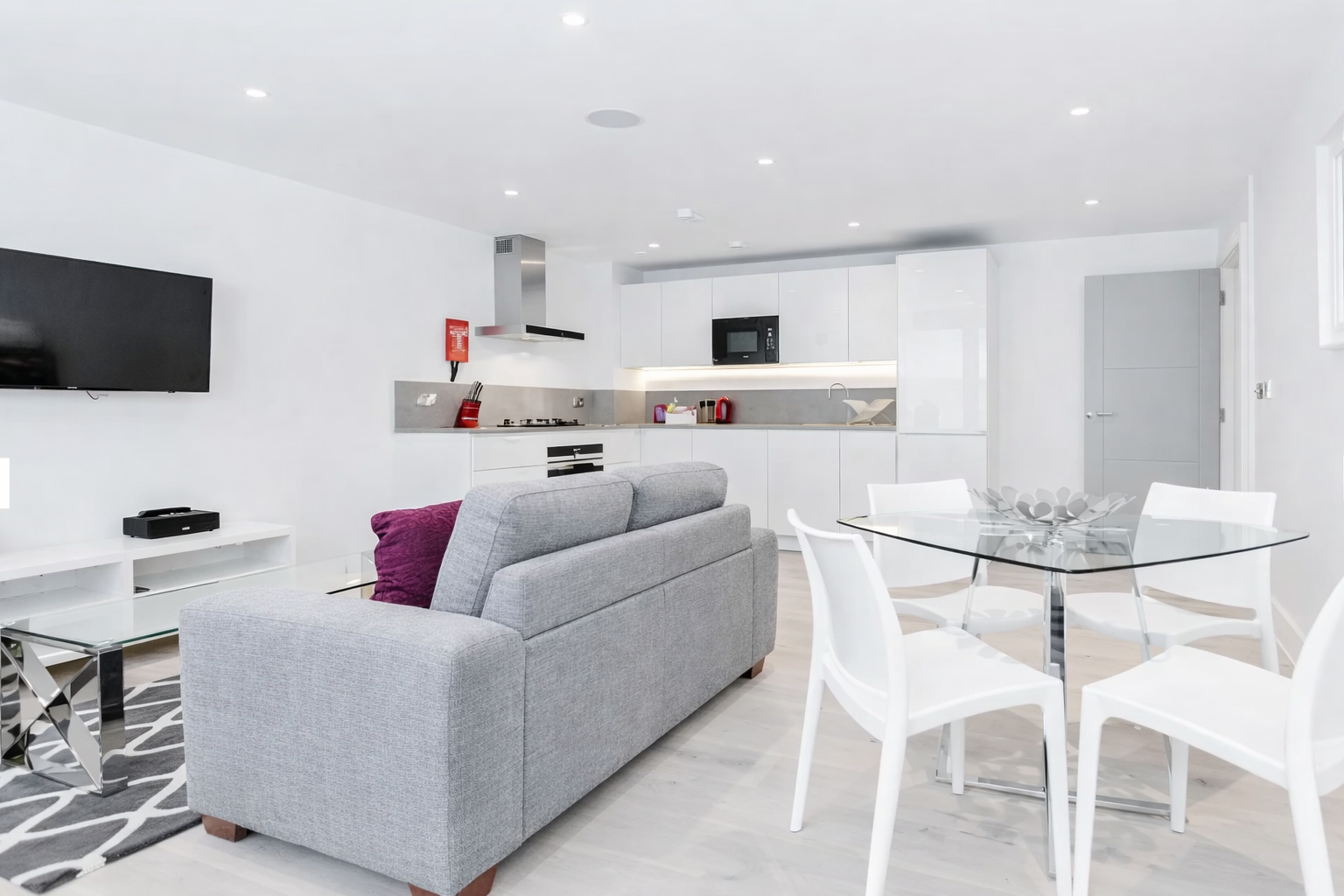 Ealing Serviced Apartments | Corporate Accommodation London Book-Ealing-serviced-apartments-near-Ealing-Broadway.-Perfect-for-corporate-stays,-relocations,-contractors,-and-self-catering-accommodation.