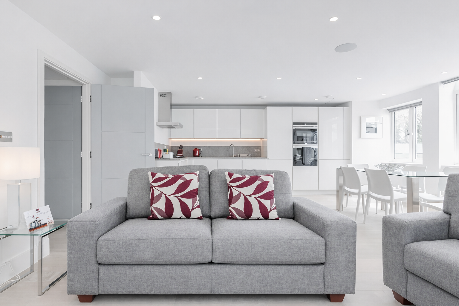 Ealing Serviced Apartments | Corporate Accommodation London Book-Ealing-serviced-apartments-near-Ealing-Broadway.-Perfect-for-corporate-stays,-relocations,-contractors,-and-self-catering-accommodation.