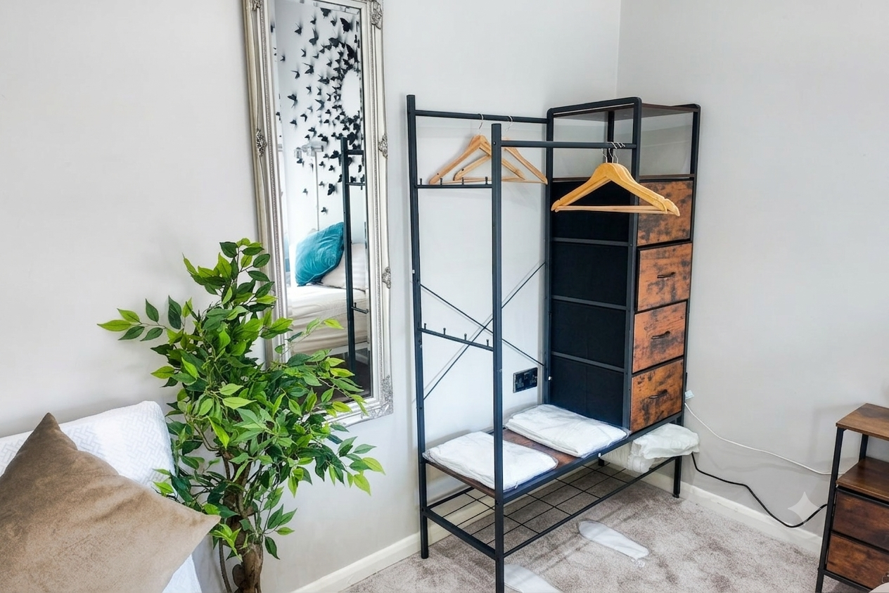 Croydon Corporate Rentals | Serviced Apartments Urban Stay Book-Croydon-corporate-rentals-near-Norwood-Junction-Station.-Ideal-for-business-travel,-contractors,-&-extended-stays-in-South-London.