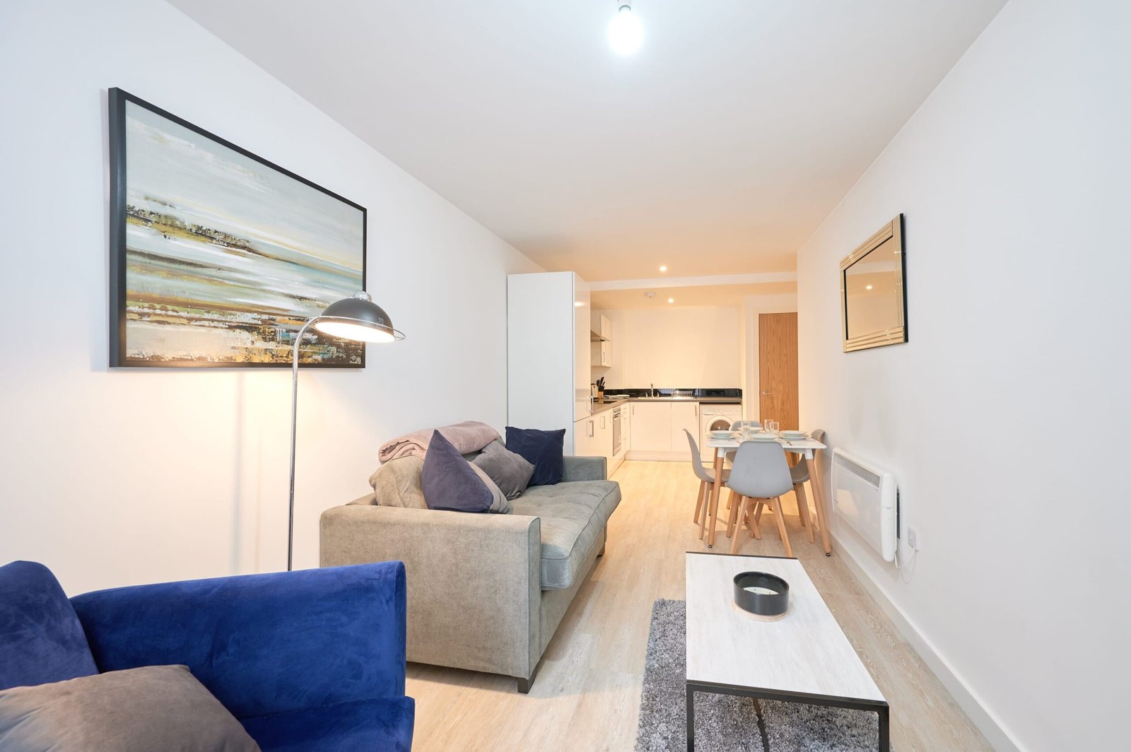 Lancashire Holiday Apartments | Preston Serviced Apartment Lancashire-holiday-apartments-in-central-Preston-with-two-bedrooms,-parking,-WiFi,-self-catering-facilities-and-excellent-transport-links.