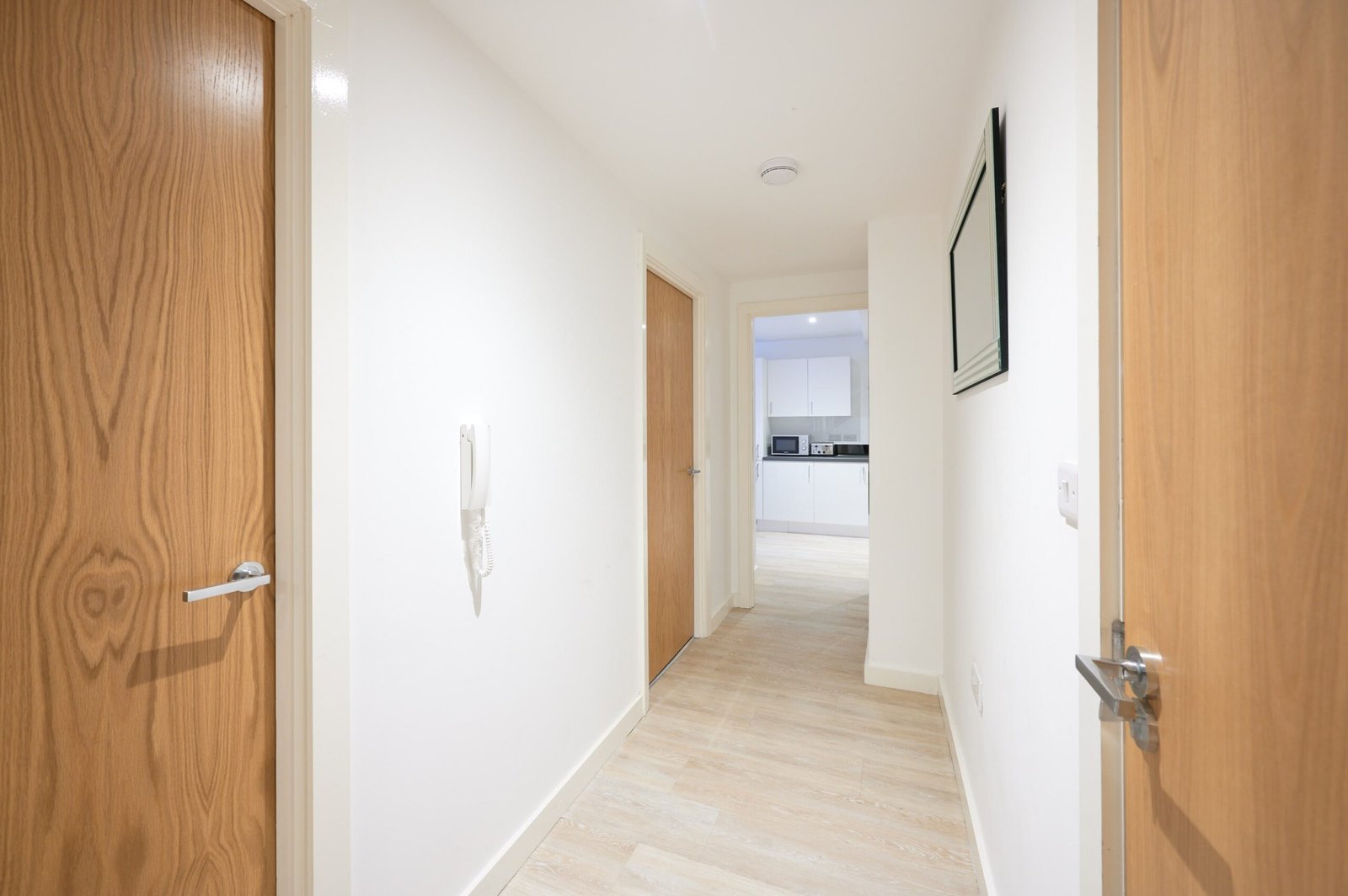 Lancashire Holiday Apartments | Preston Serviced Apartment Lancashire-holiday-apartments-in-central-Preston-with-two-bedrooms,-parking,-WiFi,-self-catering-facilities-and-excellent-transport-links.