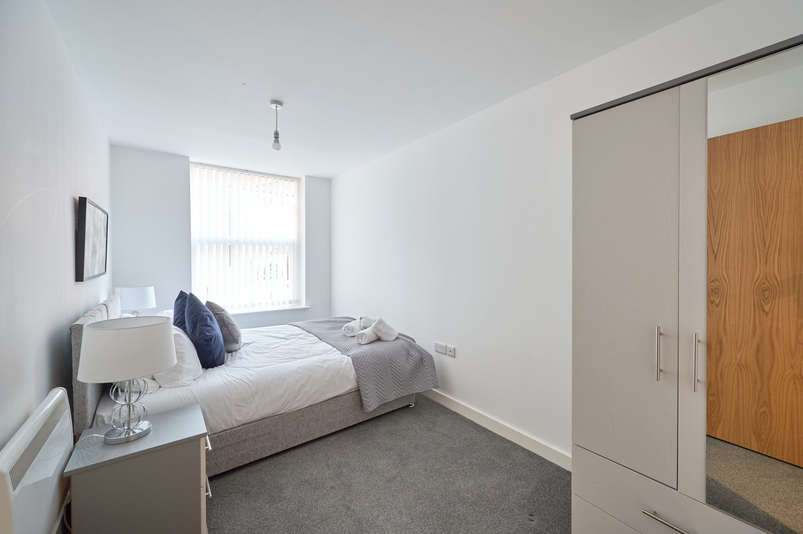 Lancashire Holiday Apartments | Preston Serviced Apartment Lancashire-holiday-apartments-in-central-Preston-with-two-bedrooms,-parking,-WiFi,-self-catering-facilities-and-excellent-transport-links.
