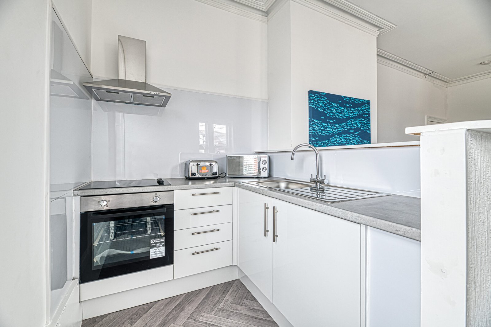 Accommodation Lytham St Annes | Studio Short Let Apartment Modern-studio-accommodation-in-Lytham-St-Annes-with-WiFi,-Smart-TV,-kitchenette-and-easy-access-to-St-Annes-Station,-Blackpool-and-Preston.