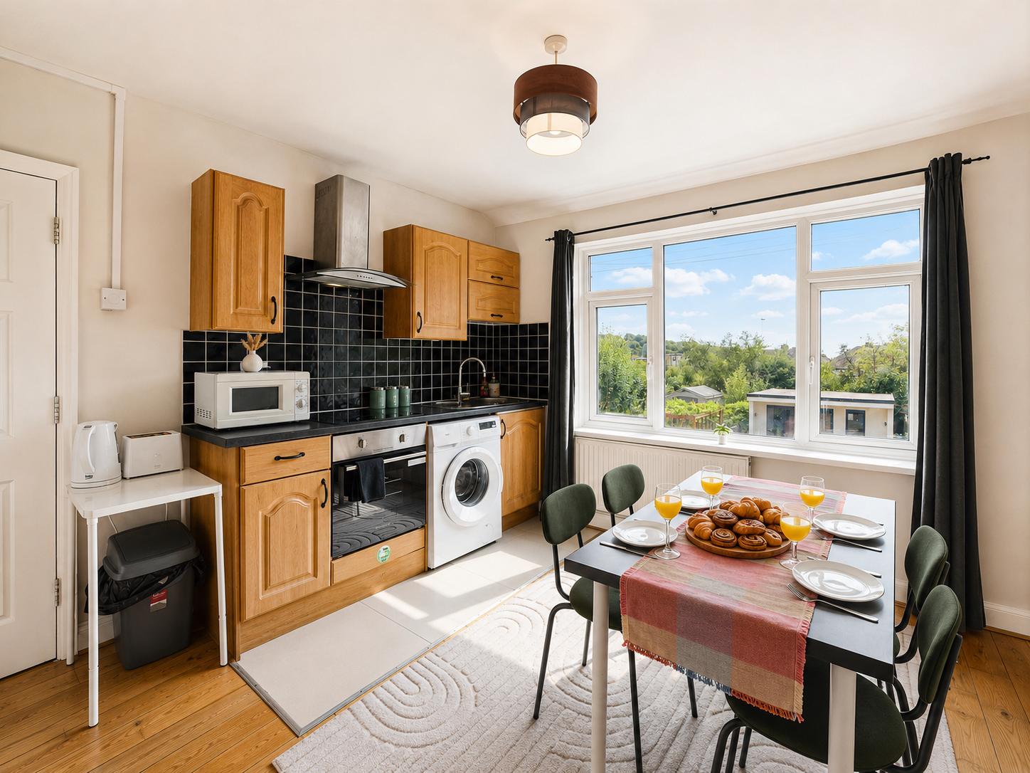Greenford Short Let Rentals | Spacious 3 Bedroom Apartment Book-a-spacious-3-bed-short-let-in-Greenford,-ideal-for-corporate-stays,-contractors,-families-and-extended-London-visits.