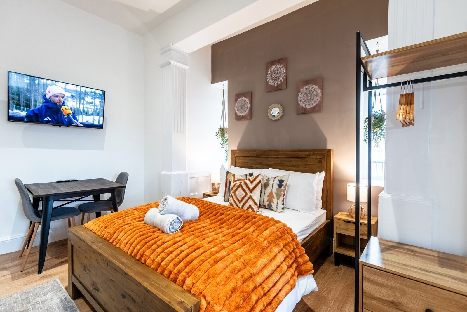 Aparthotel Anglesey | Rhosneigr Holiday Apartments Wales Book-our-Aparthotel-Anglesey-for-stylish-Rhosneigr-short-stays,-holiday-rentals-&-short-let-accom.-near-beaches-&-North-Wales-attractions.
