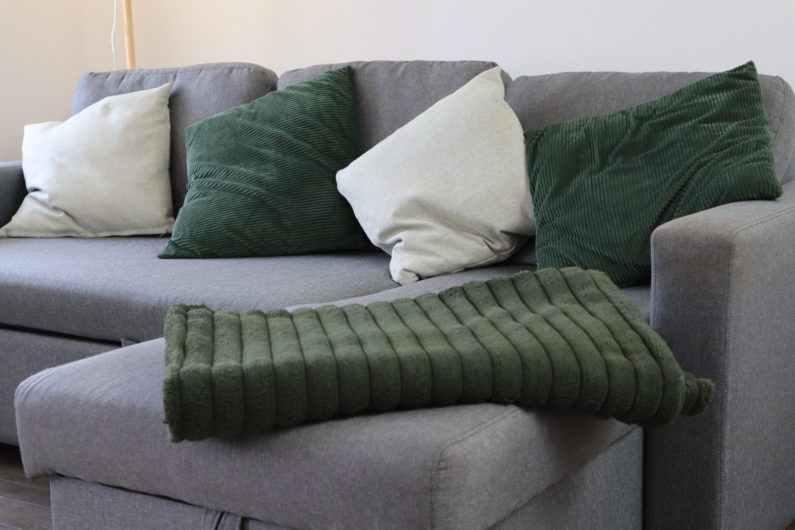 Brighton Lanes Furnished Apartments | Stay Near Brighton Beach Stay-in-stylish-furnished-apartments-in-Brighton-Lanes,-just-minutes-from-Brighton-Beach,-Brighton-Station,-shops,-&-top-attractions.