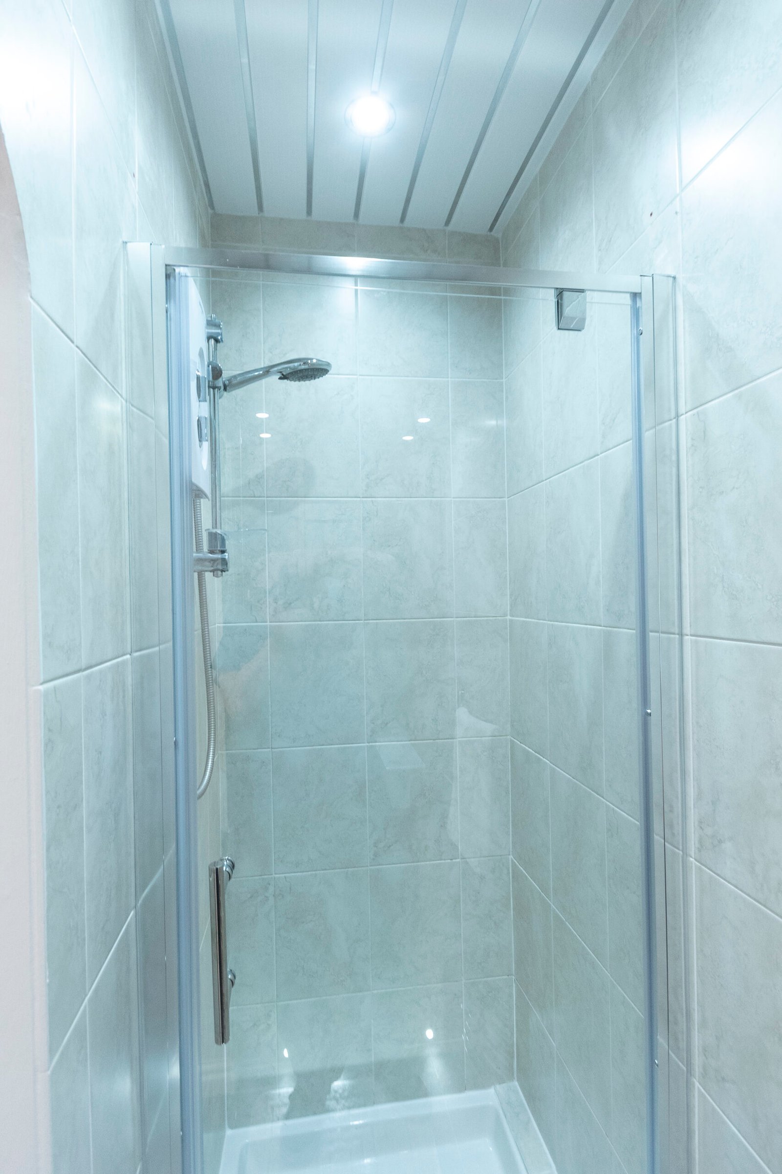 Holiday Accommodation Lytham St Annes – Short Lets Lancashire Book-furnished-Holiday-Accommodation-Lytham-St-Annes-near-the-beach.-Our-short-let-apartments-on-Lancashire-seaside-are-cheaper-than-hotels