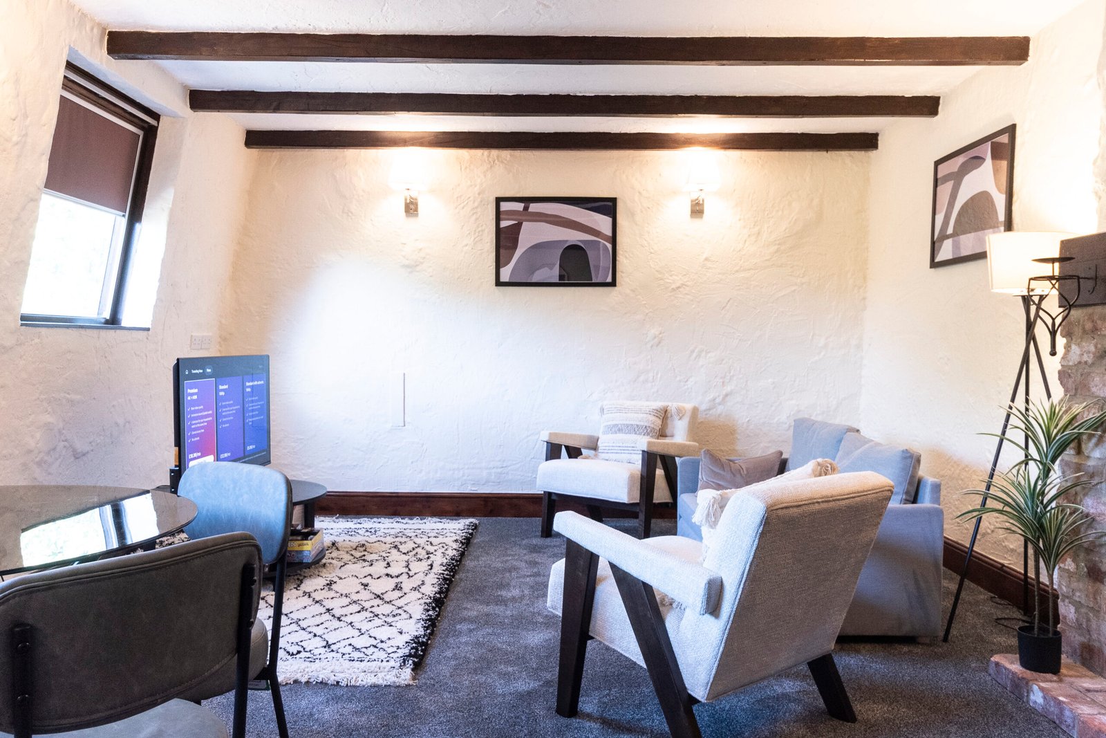Holiday Accommodation Lytham St Annes – Short Lets Lancashire Book-furnished-Holiday-Accommodation-Lytham-St-Annes-near-the-beach.-Our-short-let-apartments-on-Lancashire-seaside-are-cheaper-than-hotels