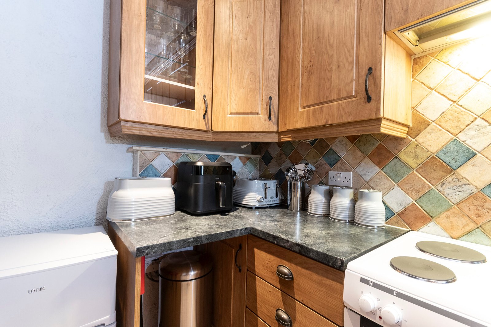 Holiday Accommodation Lytham St Annes – Short Lets Lancashire Book-furnished-Holiday-Accommodation-Lytham-St-Annes-near-the-beach.-Our-short-let-apartments-on-Lancashire-seaside-are-cheaper-than-hotels