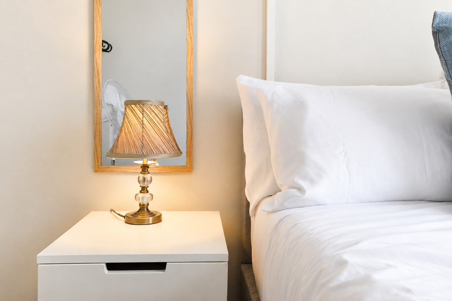 Greenford Short Let Rentals | Spacious 3 Bedroom Apartment Book-a-spacious-3-bed-short-let-in-Greenford,-ideal-for-corporate-stays,-contractors,-families-and-extended-London-visits.