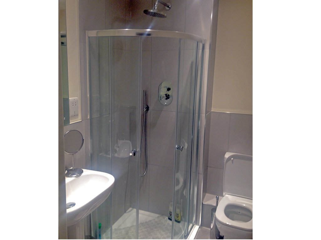 garden_ensuite1