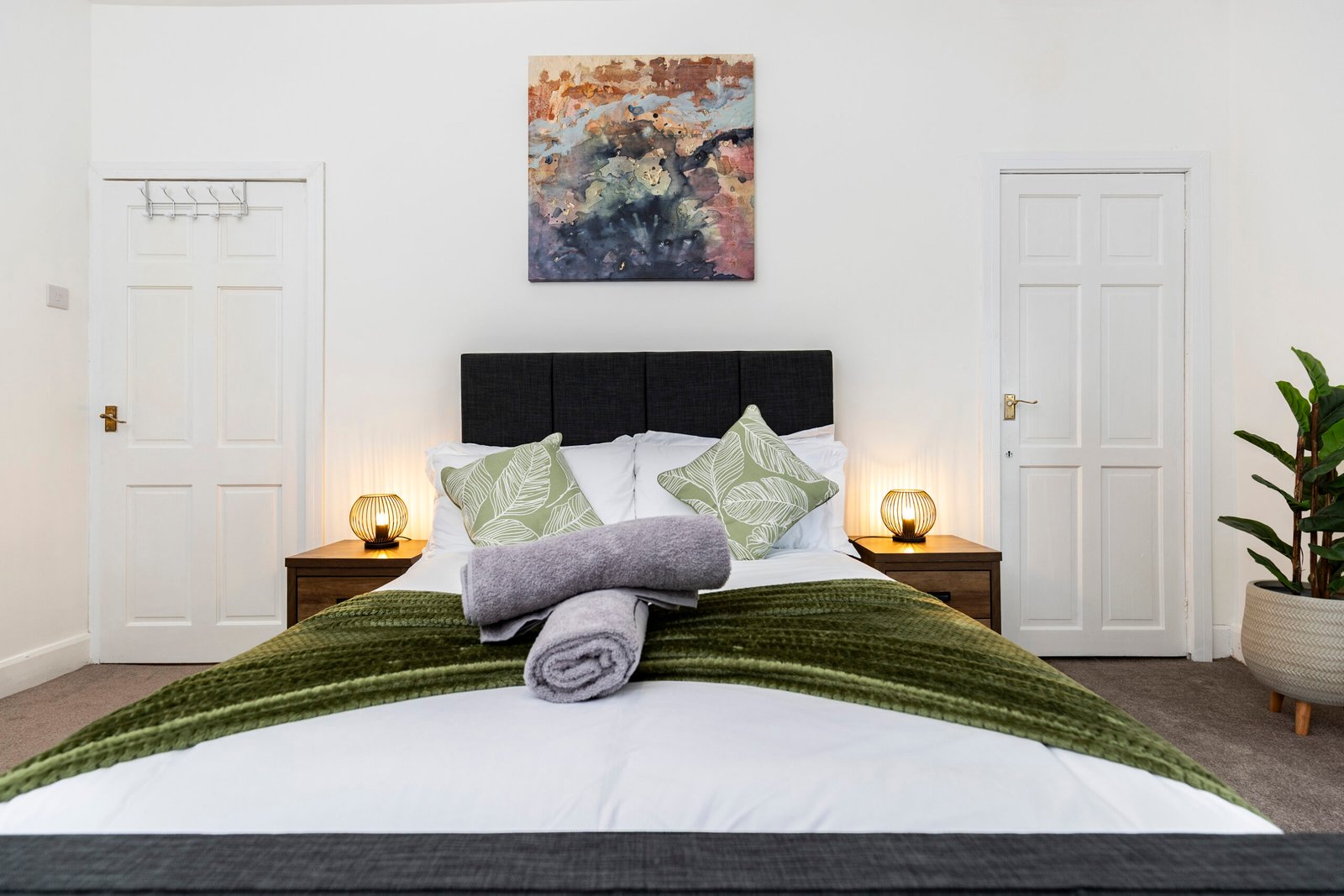 Newcastle Holiday Apartments for Corporate Short Let Rentals Book-the-best-Newcastle-holiday-apartments-with-this-County-Durham-accommodation.-Corporate-short-let-rentals-are-available-weekly-or-monthly