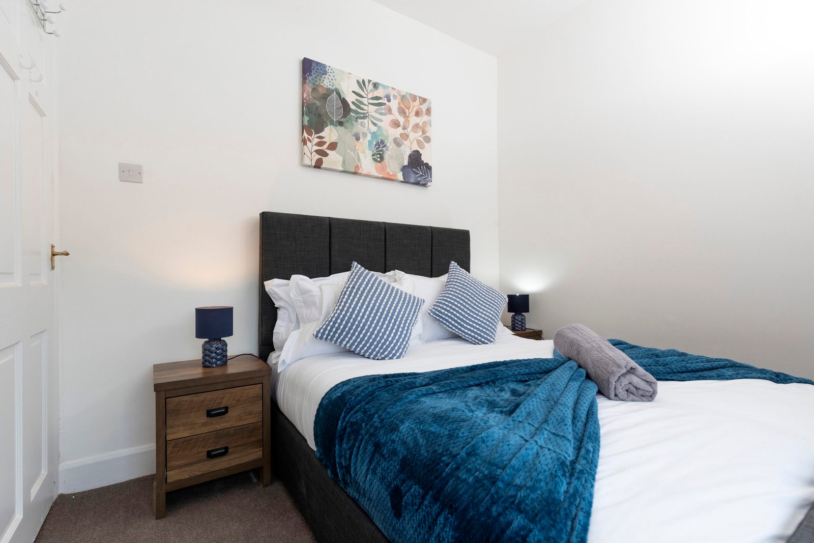 Newcastle Holiday Apartments for Corporate Short Let Rentals Book-the-best-Newcastle-holiday-apartments-with-this-County-Durham-accommodation.-Corporate-short-let-rentals-are-available-weekly-or-monthly