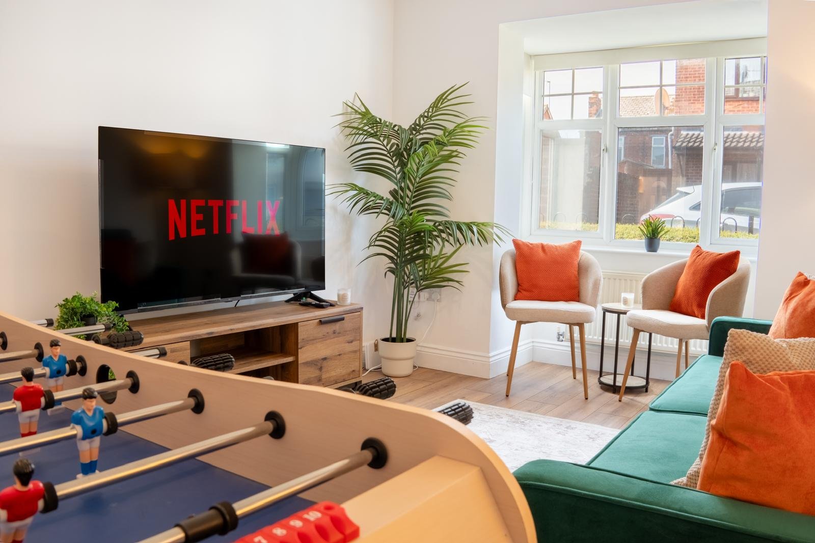 Short Let Accommodation Birmingham | West Bromwich Home Find-short-let-accommodation-near-Birmingham-at-West-Bromwich-Home.-A-convenient-holiday-apartment-in-the-West-Midlands.