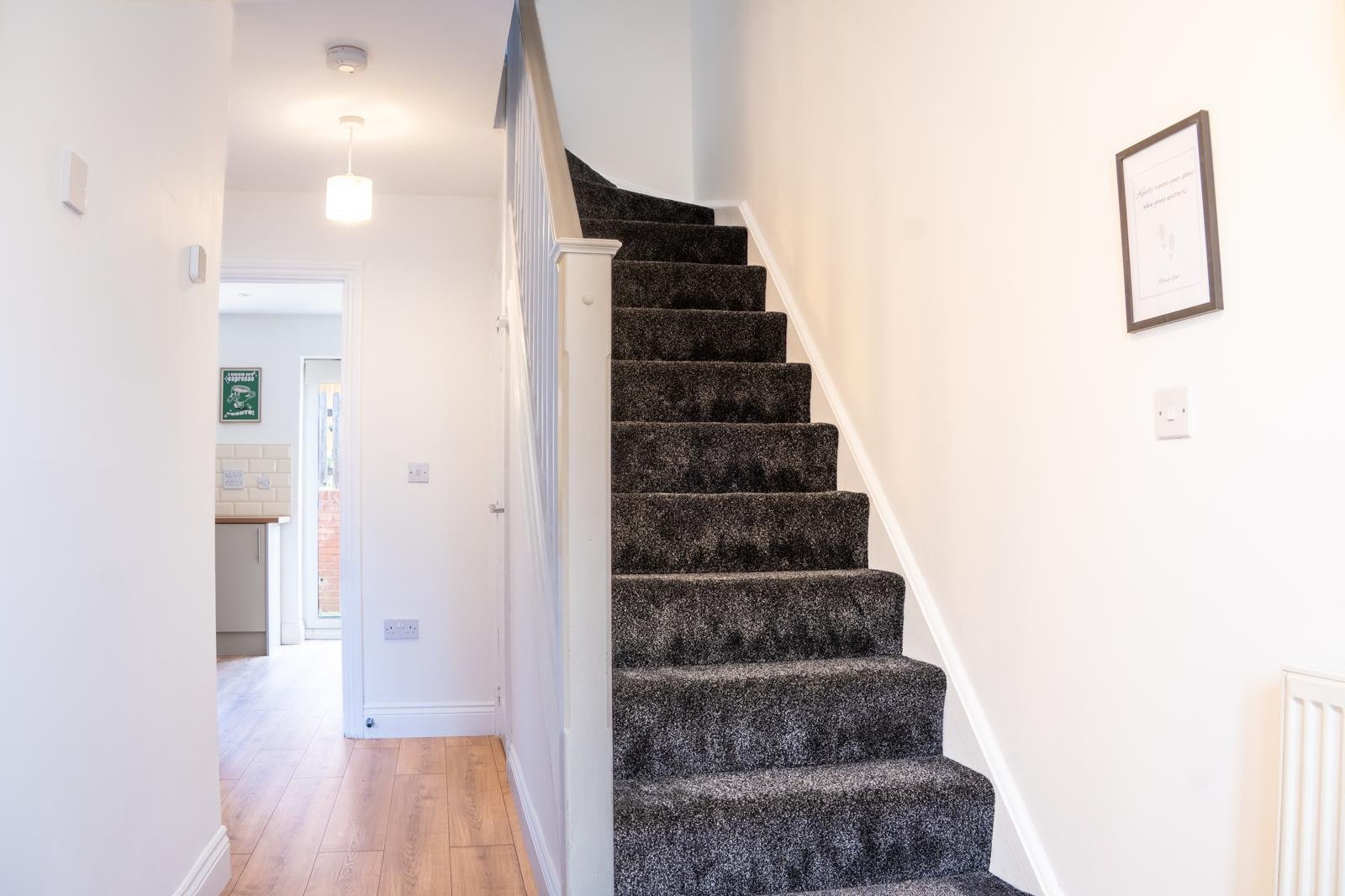 Short Let Accommodation Birmingham | West Bromwich Home Find-short-let-accommodation-near-Birmingham-at-West-Bromwich-Home.-A-convenient-holiday-apartment-in-the-West-Midlands.