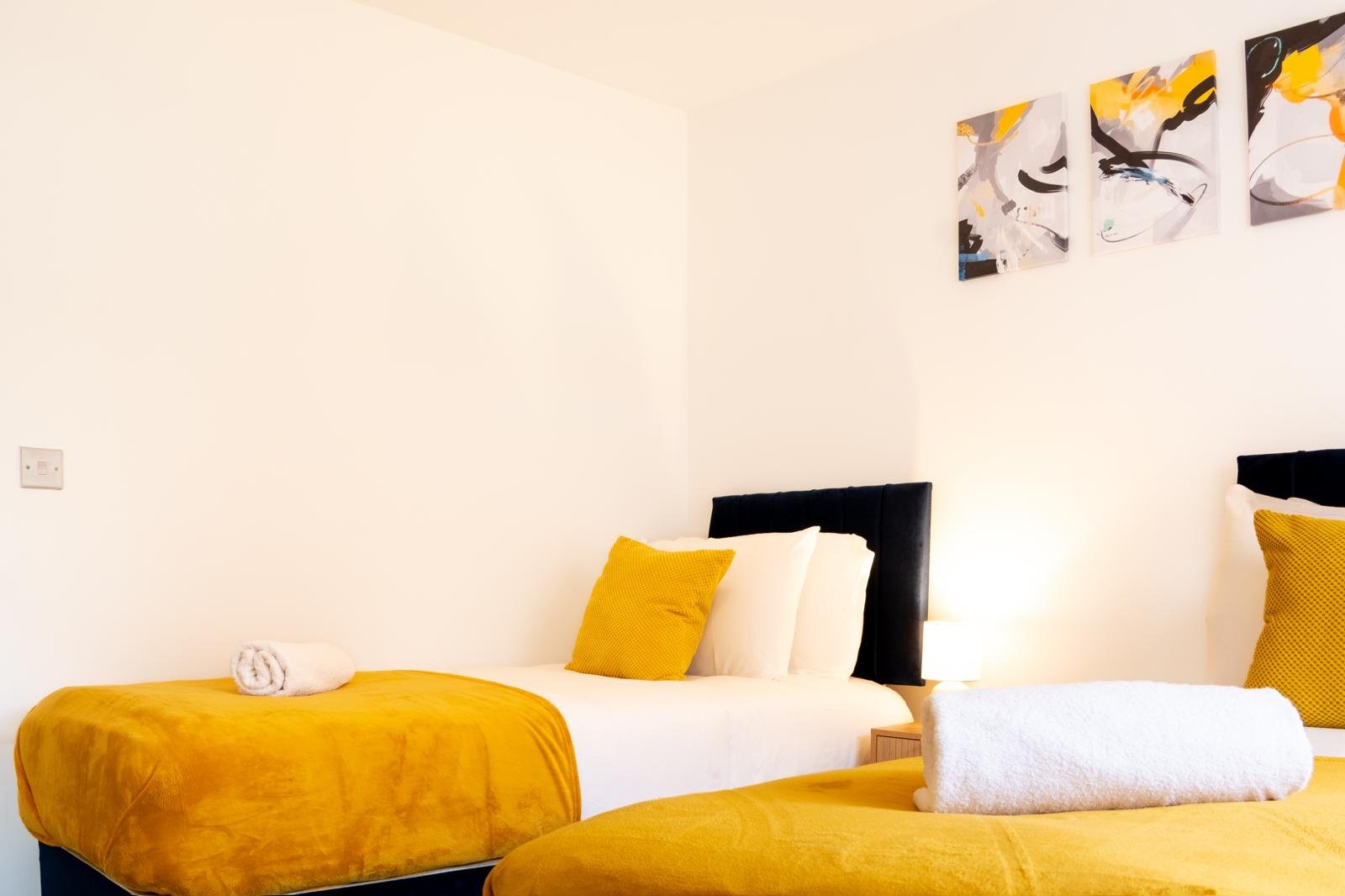 Short Let Accommodation Birmingham | West Bromwich Home Find-short-let-accommodation-near-Birmingham-at-West-Bromwich-Home.-A-convenient-holiday-apartment-in-the-West-Midlands.