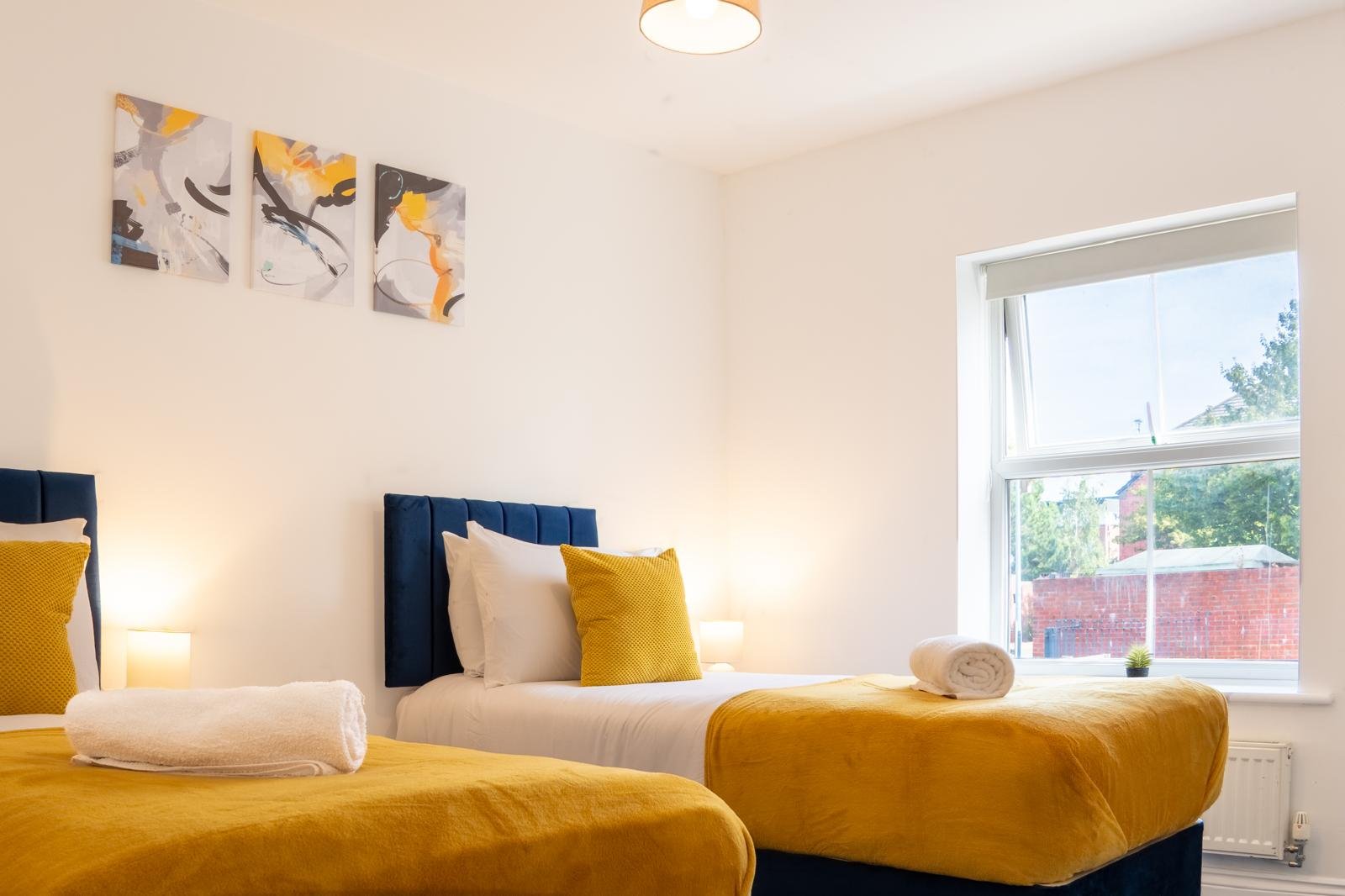 Short Let Accommodation Birmingham | West Bromwich Home Find-short-let-accommodation-near-Birmingham-at-West-Bromwich-Home.-A-convenient-holiday-apartment-in-the-West-Midlands.