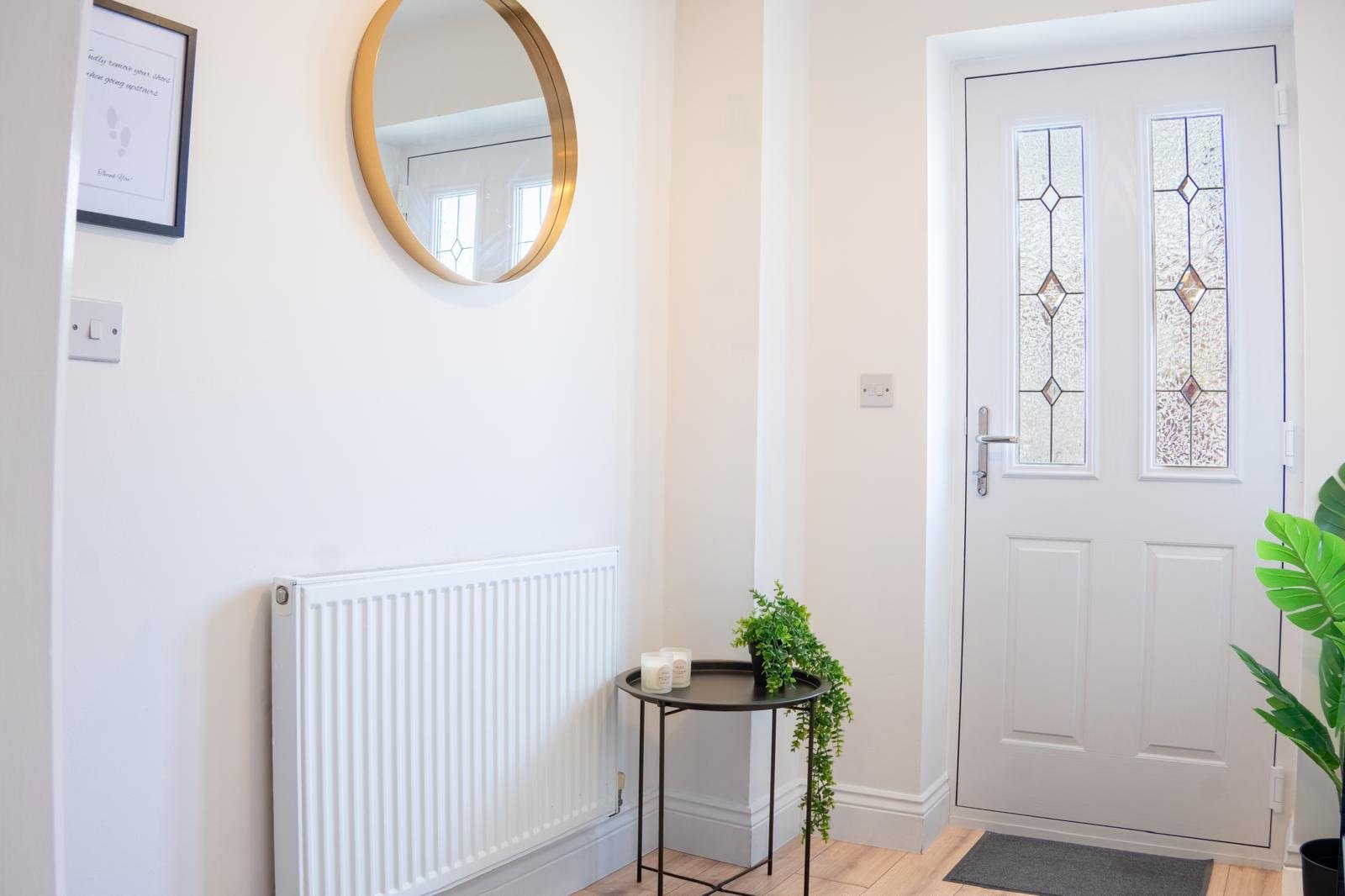 Short Let Accommodation Birmingham | West Bromwich Home Find-short-let-accommodation-near-Birmingham-at-West-Bromwich-Home.-A-convenient-holiday-apartment-in-the-West-Midlands.