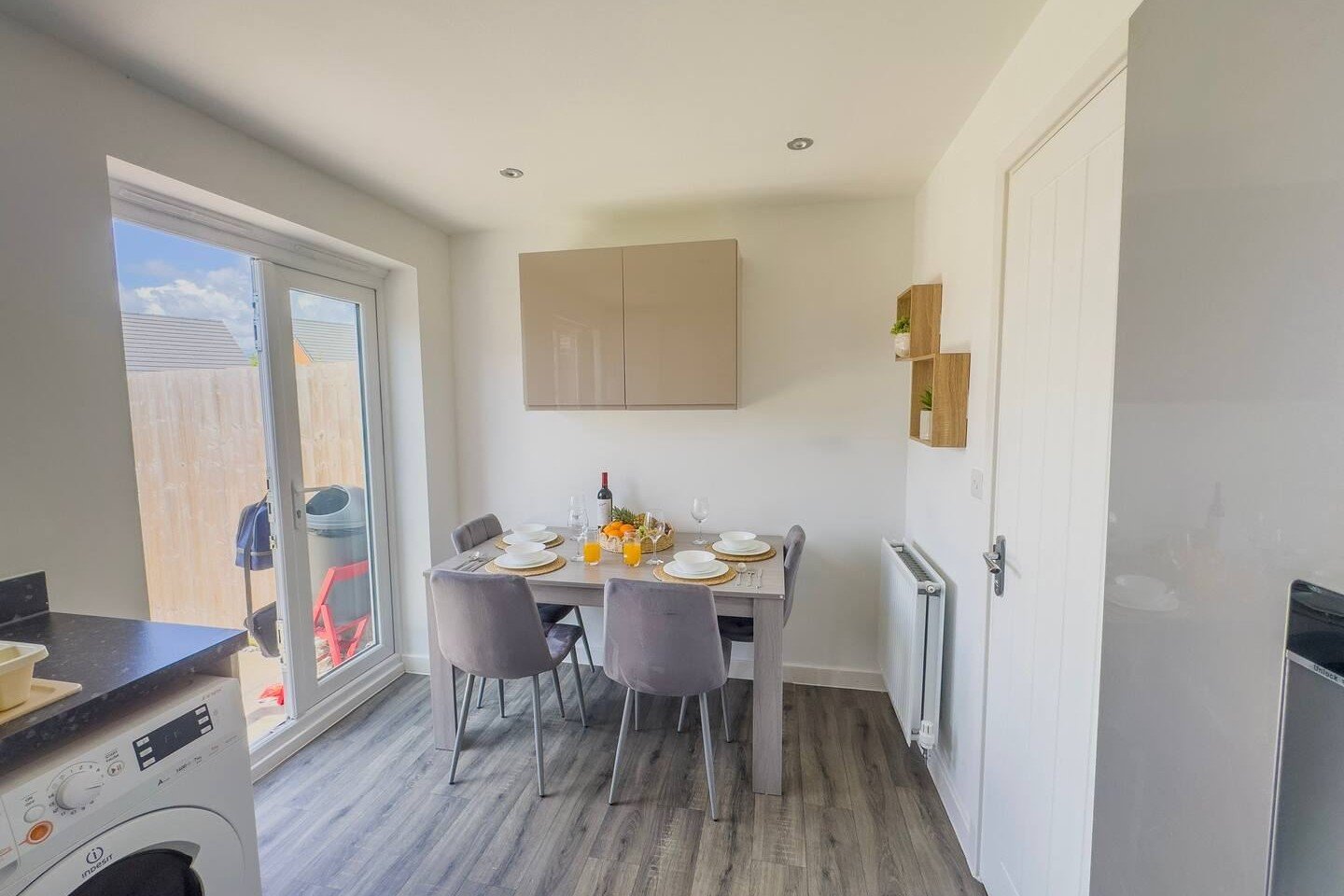 Holiday Let Coventry | Large Short Let Apartment with Parking Book-the-best-holiday-let-in-Coventry-with-parking.-This-pet-friendly-accommodation-has-a-private-garden-and-is-available-for-weekly-rentals