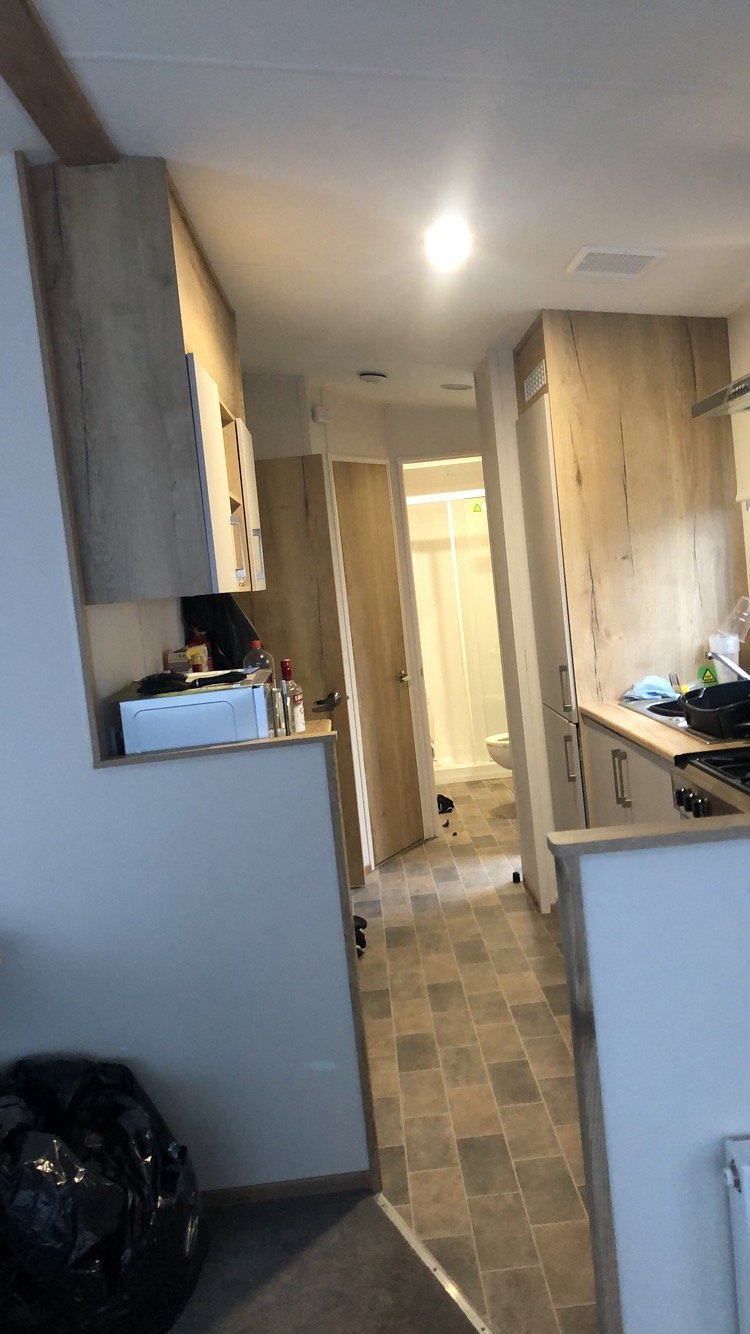 Beachfront Rentals in Kent | Seaside Holiday Park Apartments Beachfront-rentals-in-Kent-at-Seaside-Holiday-Park,-Dymchurch.-Family-friendly-3-bedroom-caravan-with-WiFi-close-to-Dymchurch-Beach